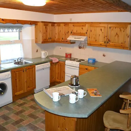 Holiday home Riverbank Scarriff (Clare)
